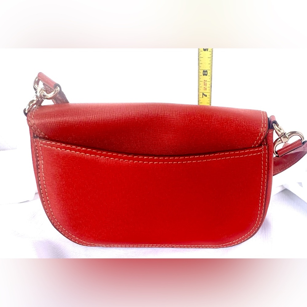 Jones New York Red Faux Leather Shoulder Purse w/Gold Accents - Picture 3 of 10